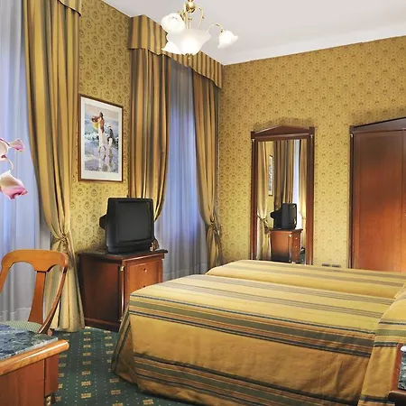 Grand Hotel Plaza-2